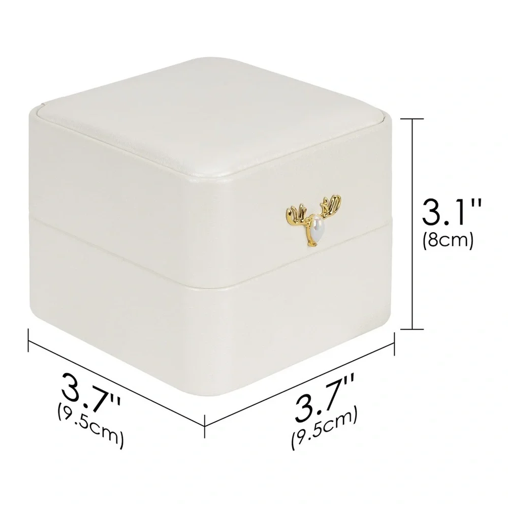 CAIRIAC‎ LED Lighted Ring Box OS White Proposal Wedding Jewelry Case New